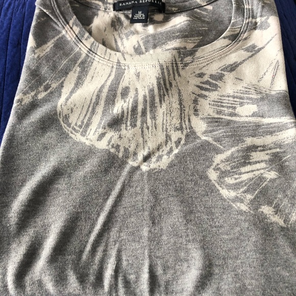 Banana Republic T-shirt - Picture 1 of 2